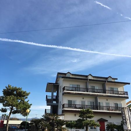Dg Beach Pension Jeju Exterior foto