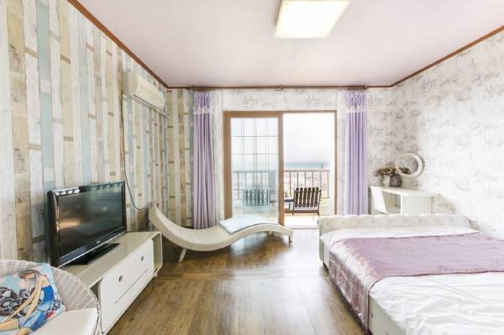 Dg Beach Pension Jeju Zimmer foto