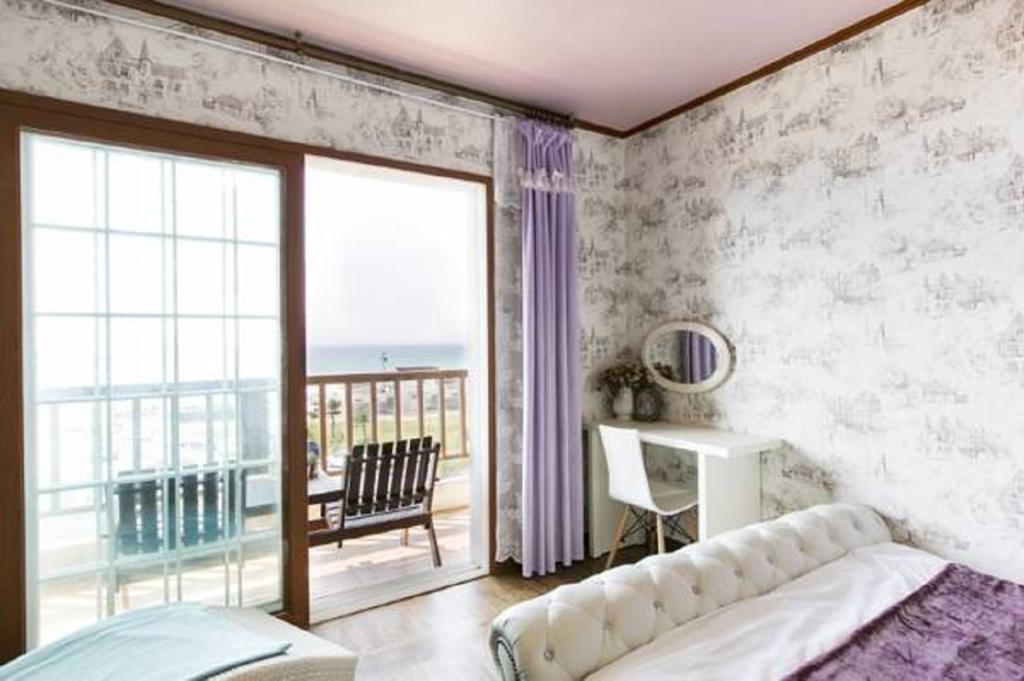 Dg Beach Pension Jeju Zimmer foto