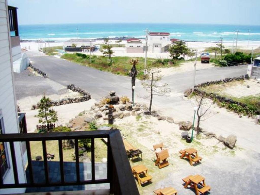 Dg Beach Pension Jeju Zimmer foto