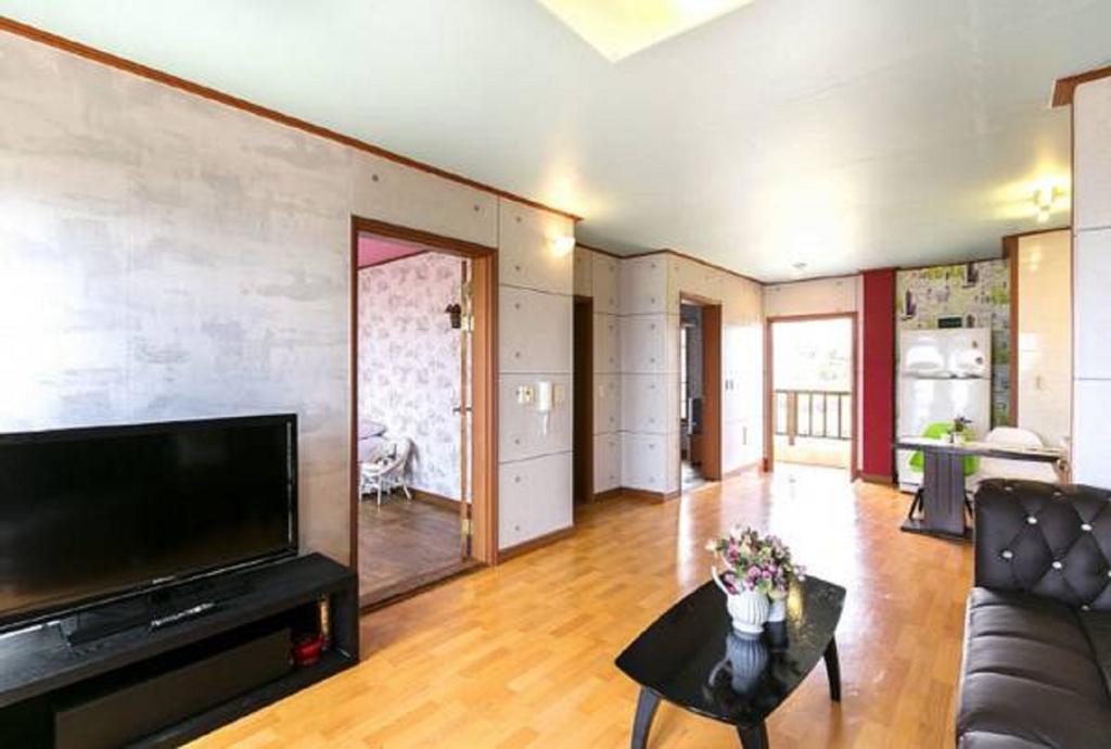 Dg Beach Pension Jeju Zimmer foto