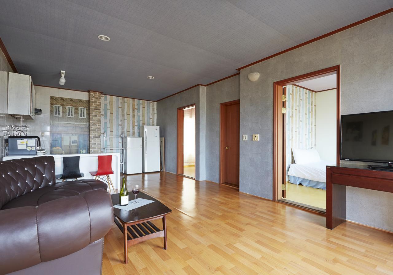 Dg Beach Pension Jeju Exterior foto